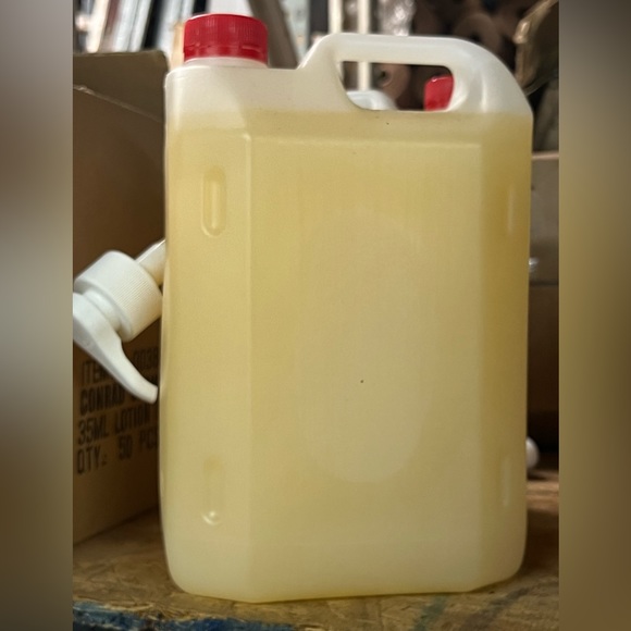 NOT SOAP RADIO LEMON + sugar joy inducing Conditioning Shampoo 4ltr /135.2fl oz - Picture 2 of 2